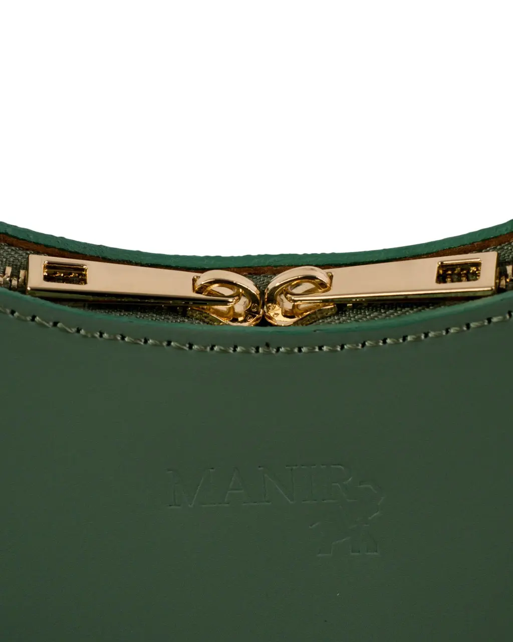 manir-luna-mint-3 manir-luna-mint-3